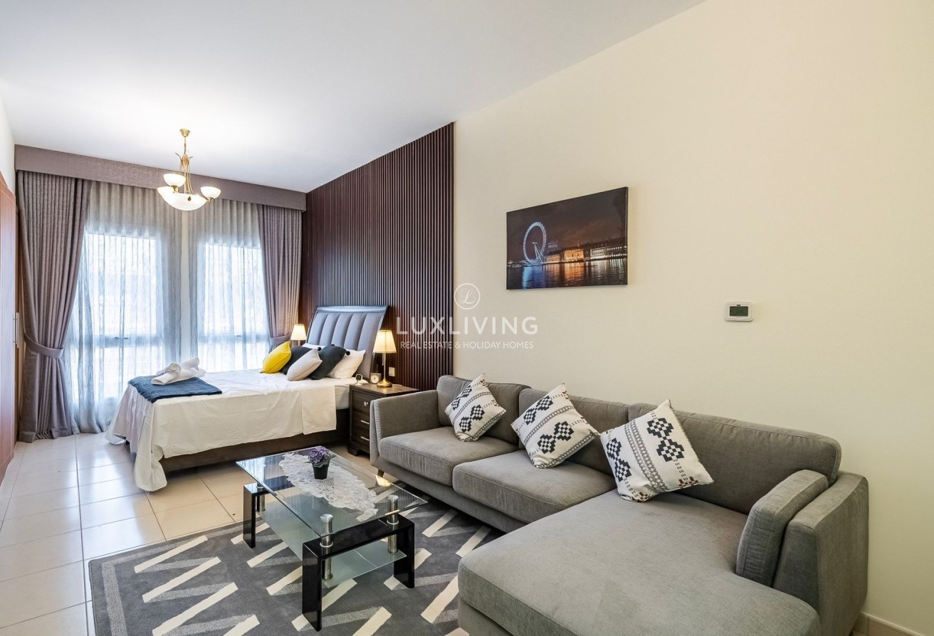 Emirates Gardens 2 Maple 1 Image