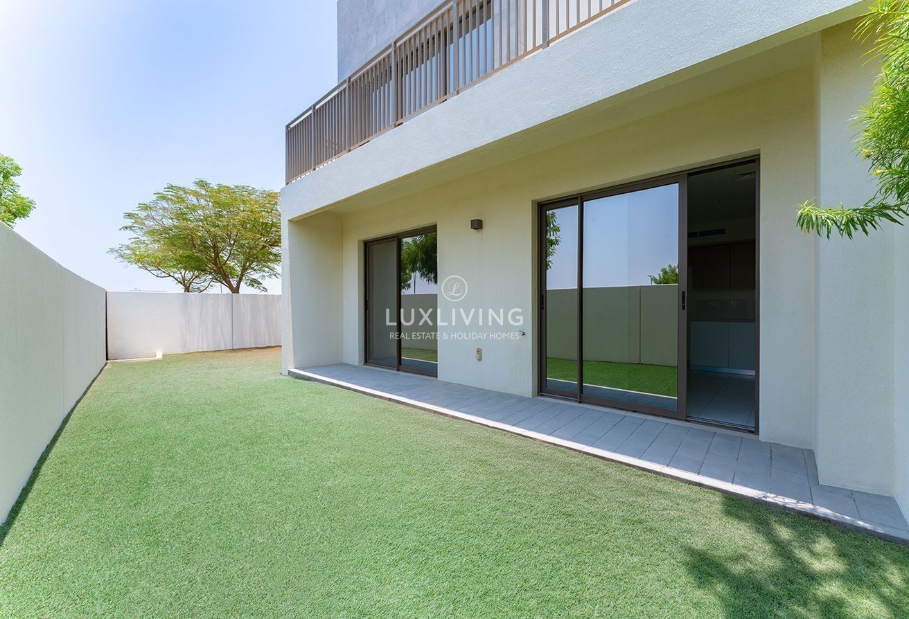 EMAAR South Expo Golf Villas 3 Image