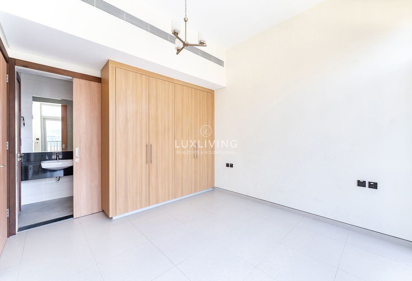 Liwan 180 Degrees Villas Image