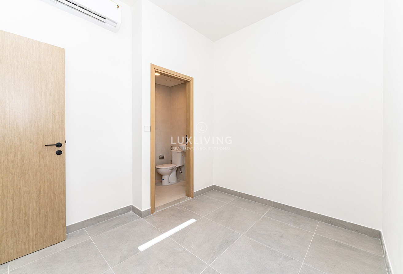 Villanova La Rosa Image