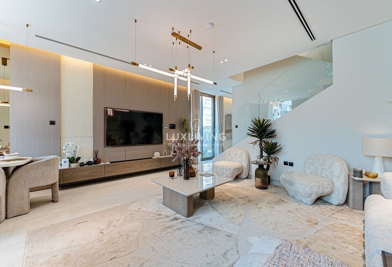 The Veranda Collection 1  Image