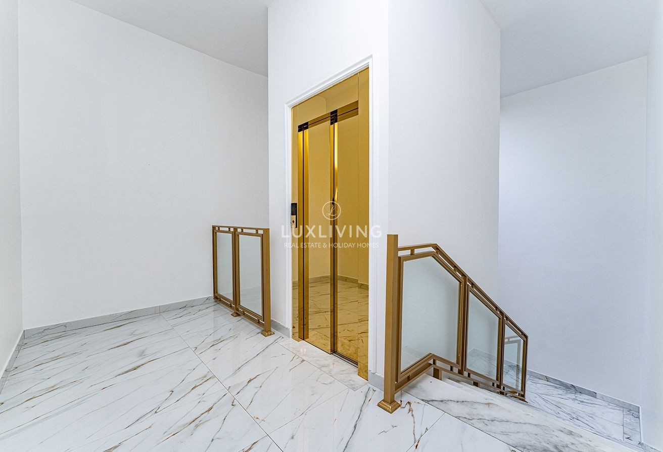 Nad Al Sheba 3 Villas Image