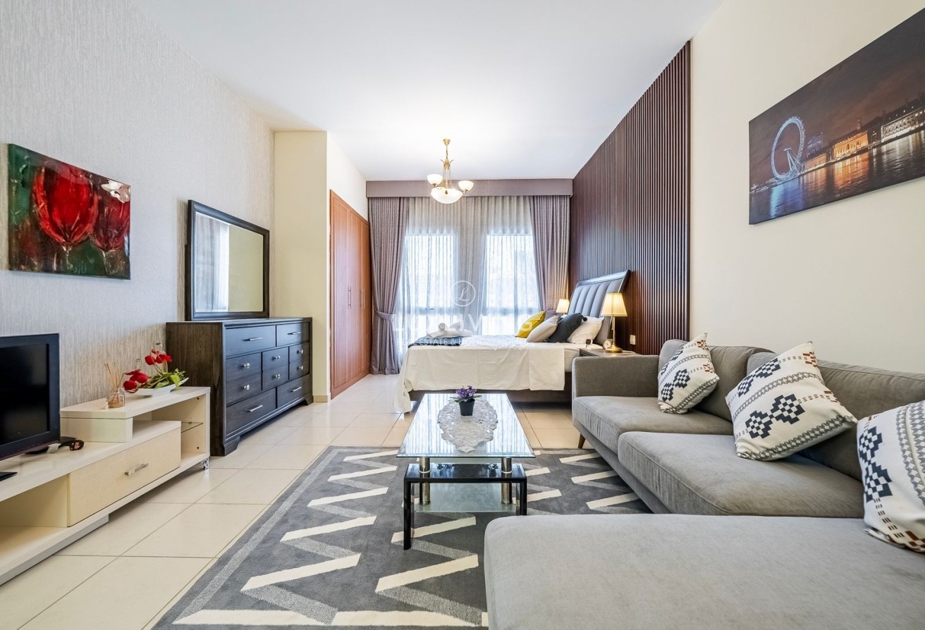 Emirates Gardens 2 Maple 1 Image