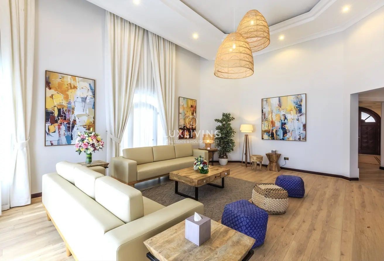 Garden Homes Frond O Image