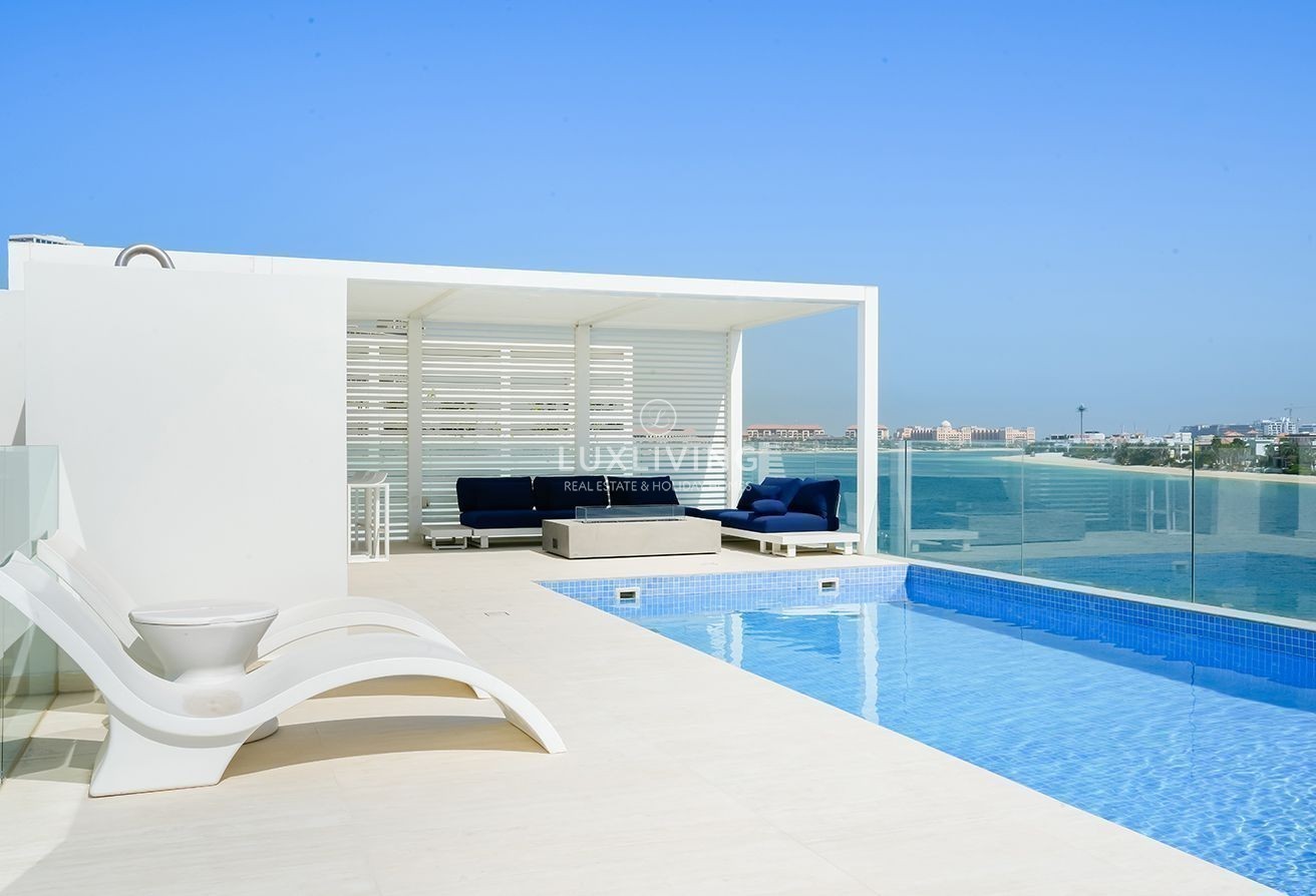 Signature Villas Frond G Image