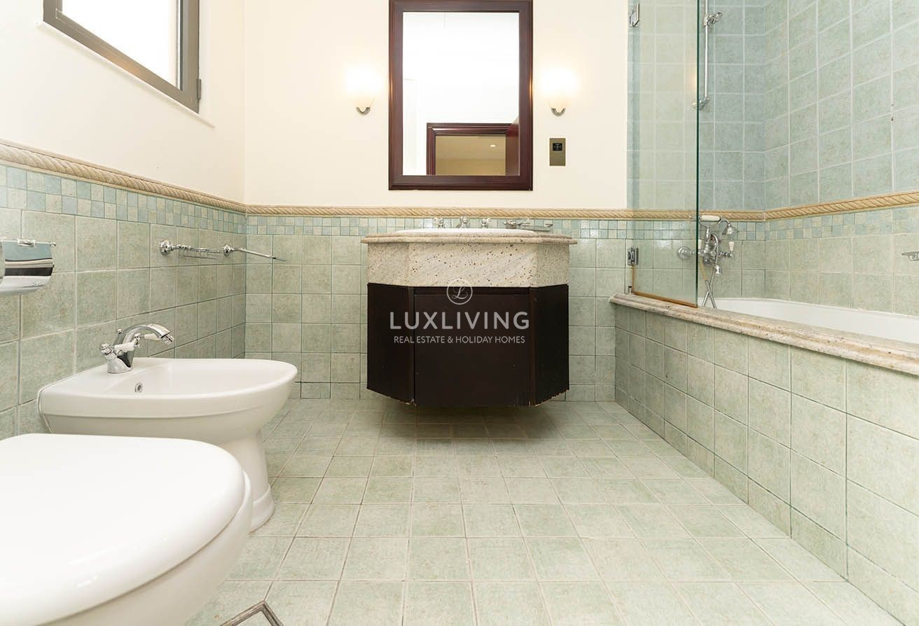 Garden Homes Frond M Image