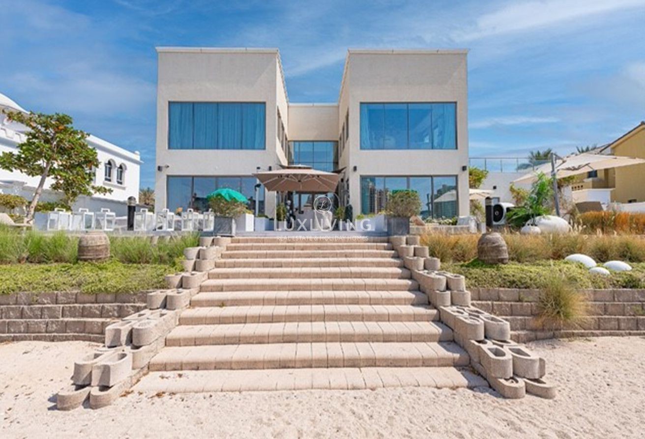 Signature Villas Frond B Image