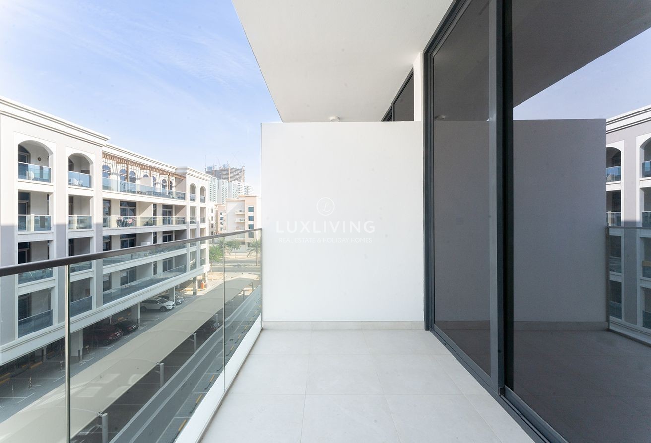 Avelon Boulevard  Image