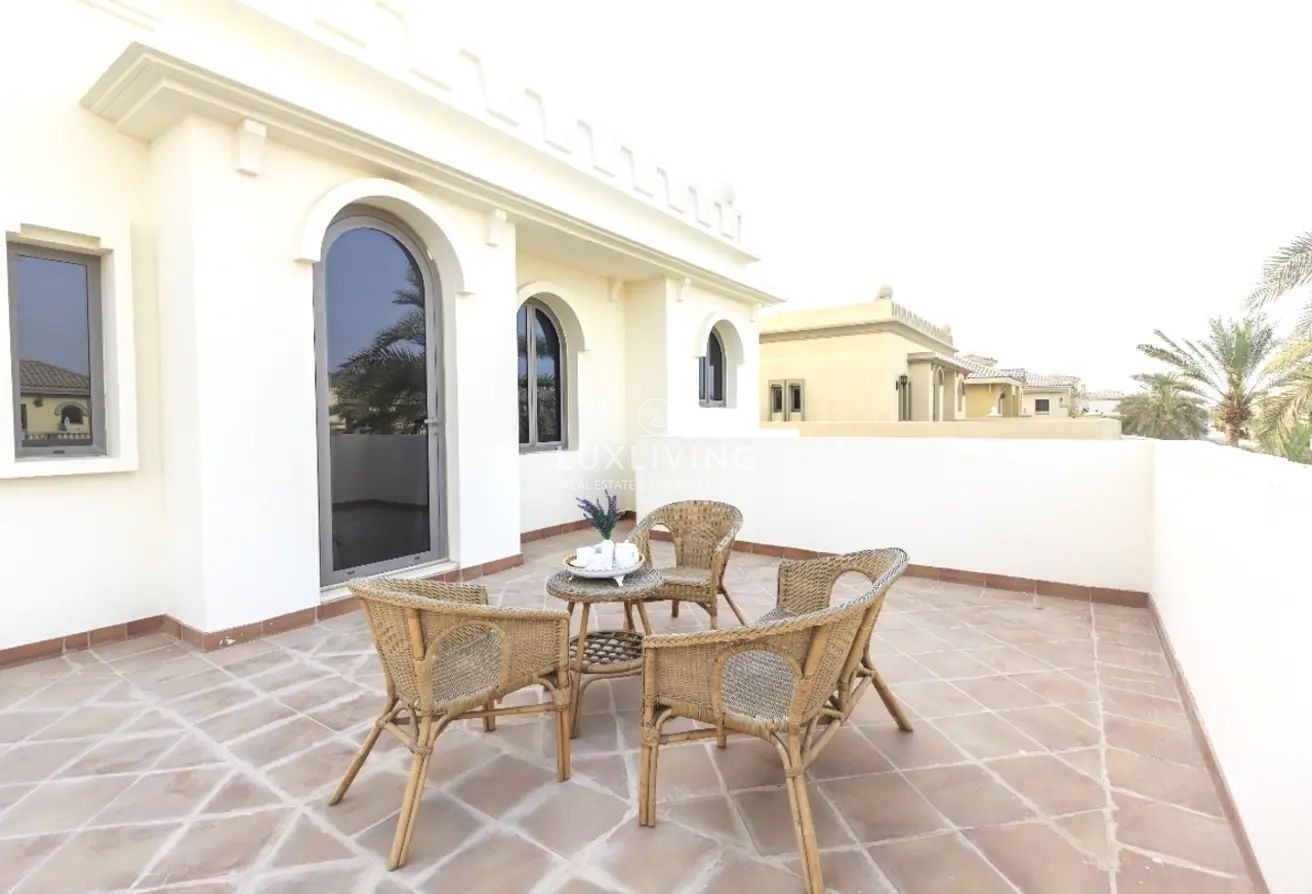 Garden Homes Frond O Image