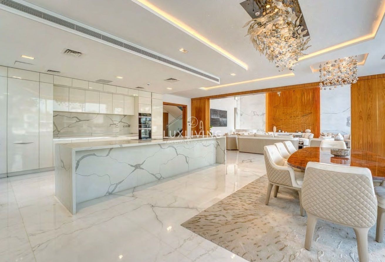 Signature Villas Frond G Image