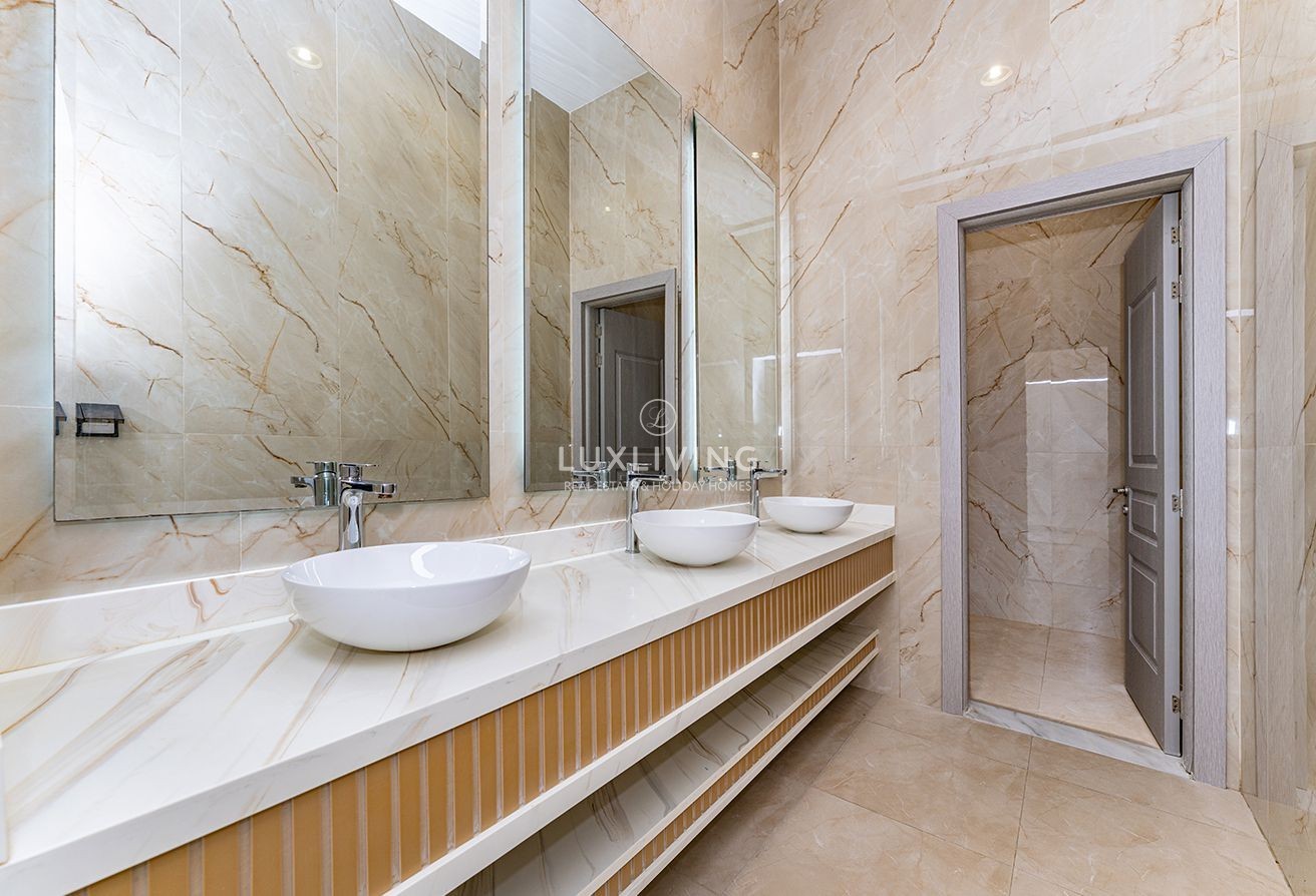 Nad Al Sheba 3 Villas Image