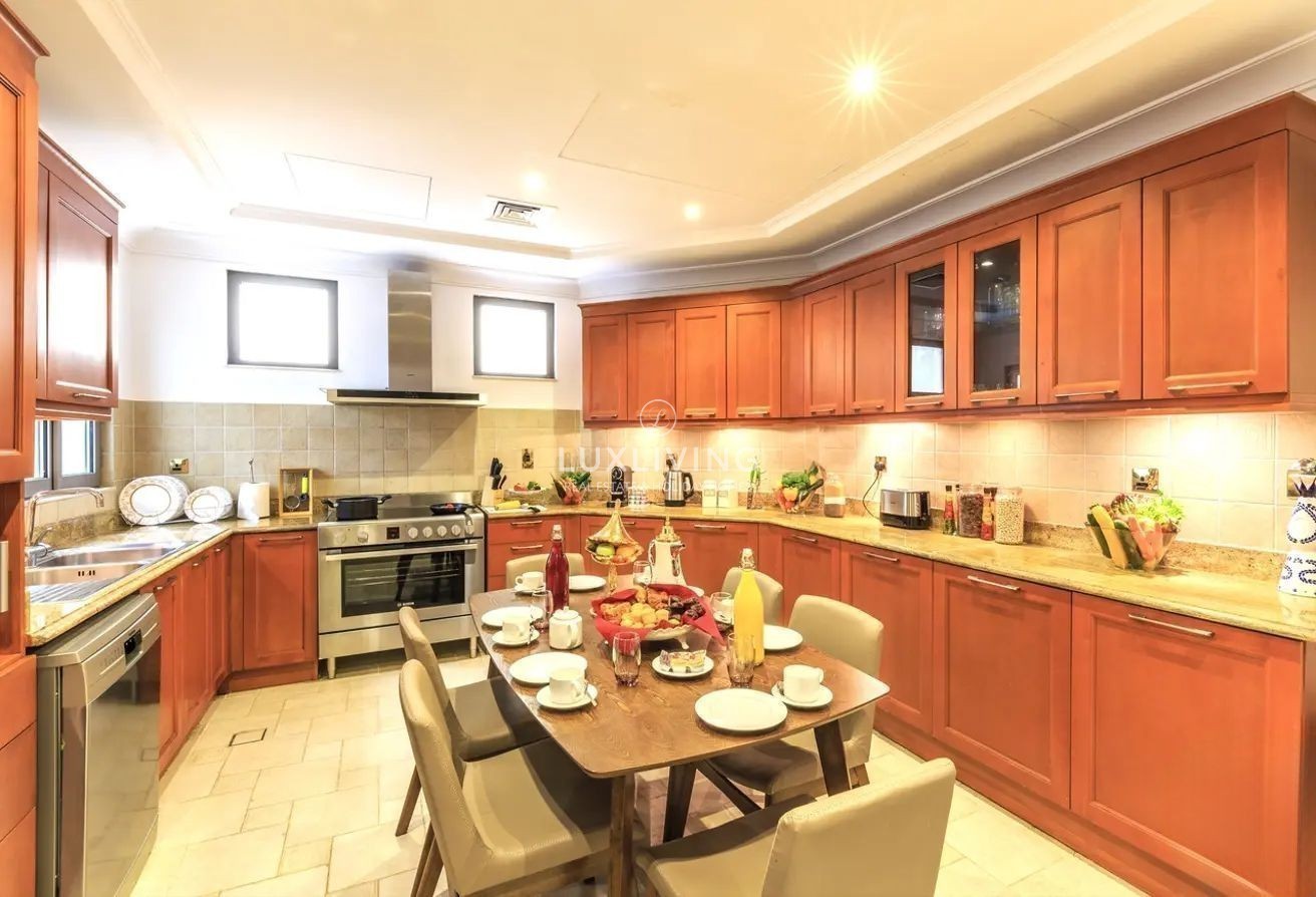 Garden Homes Frond O Image