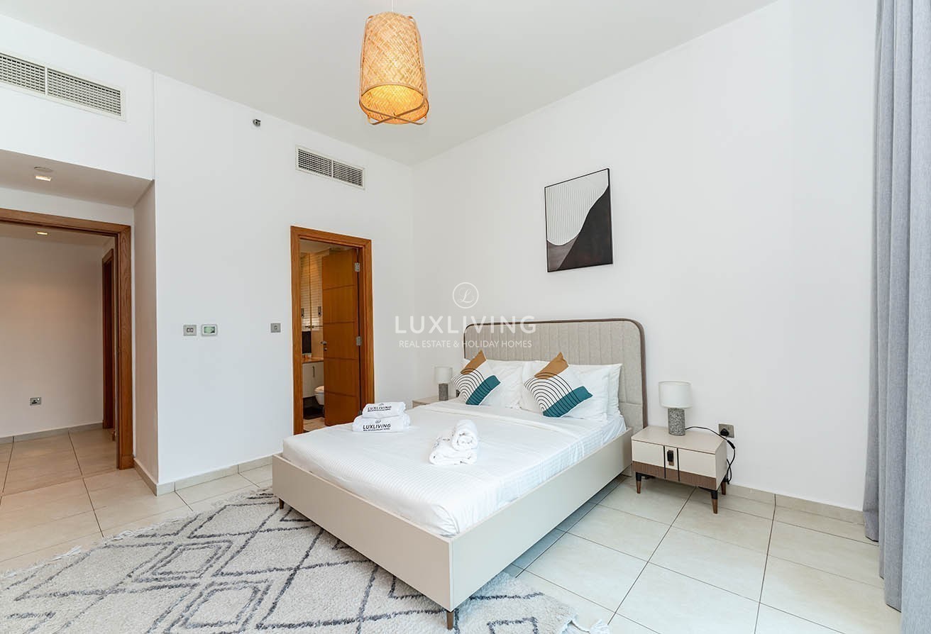 Marina Residences 5 Image