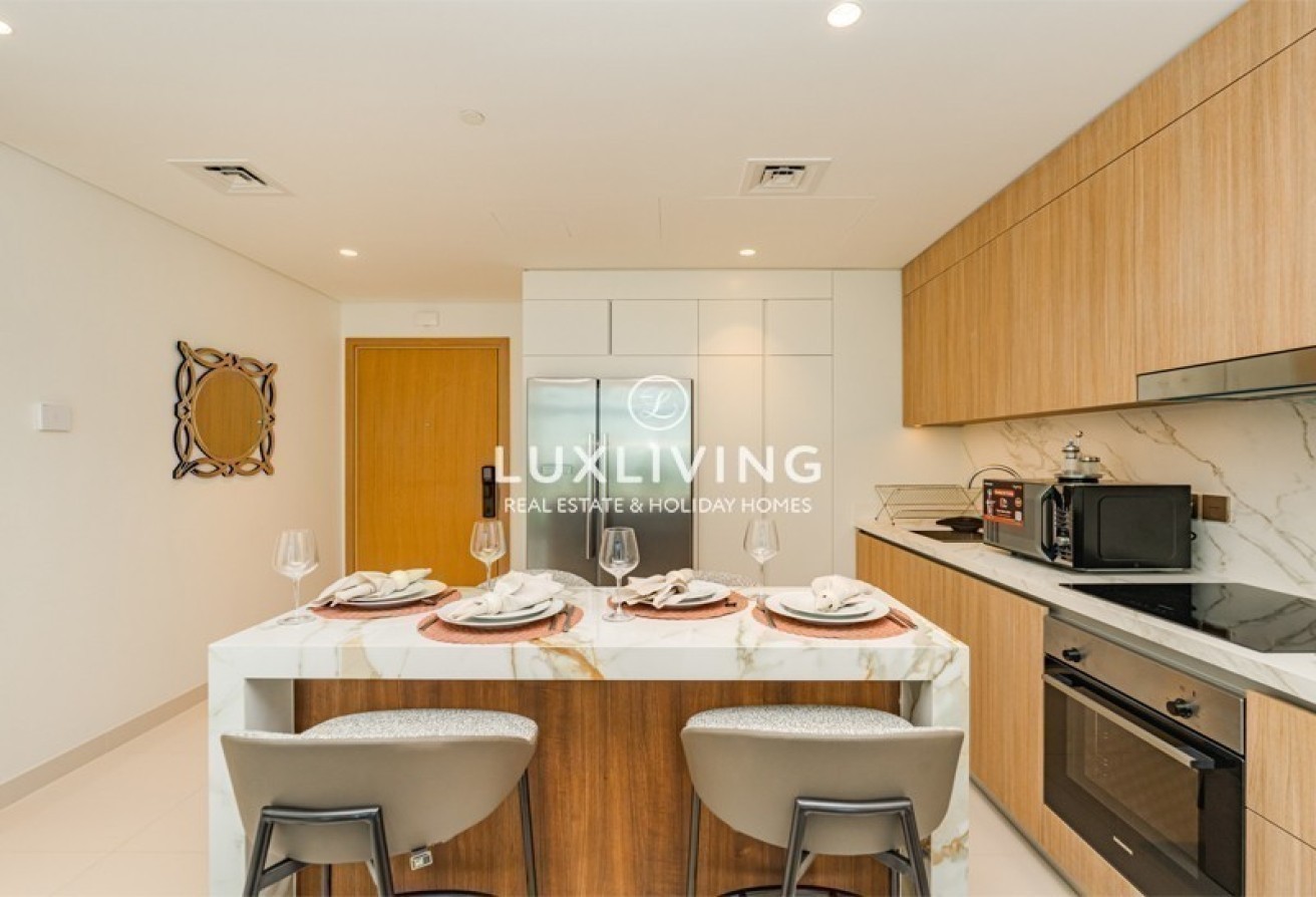 EMAAR Beachfront Beach Vista Image