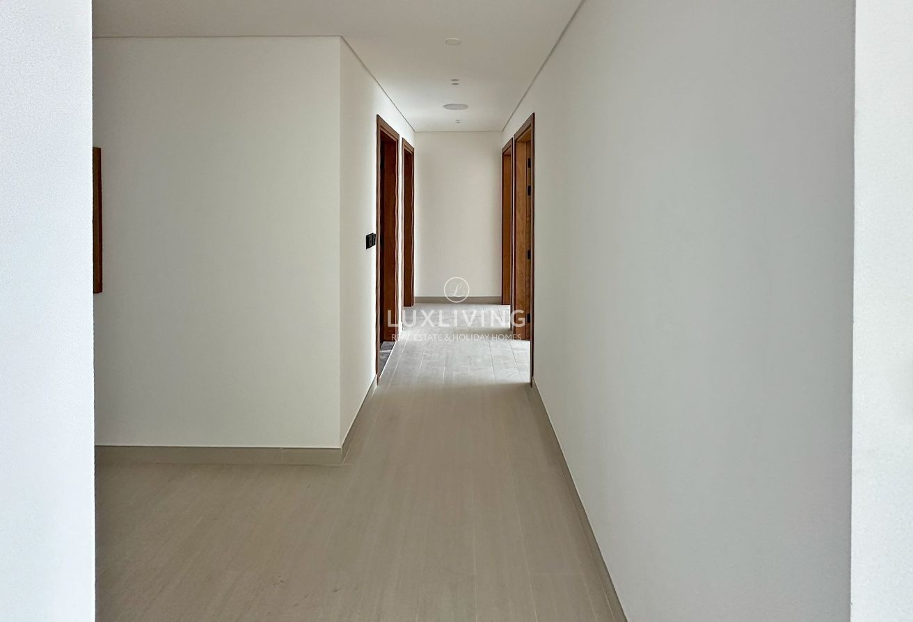 Large Slide 8