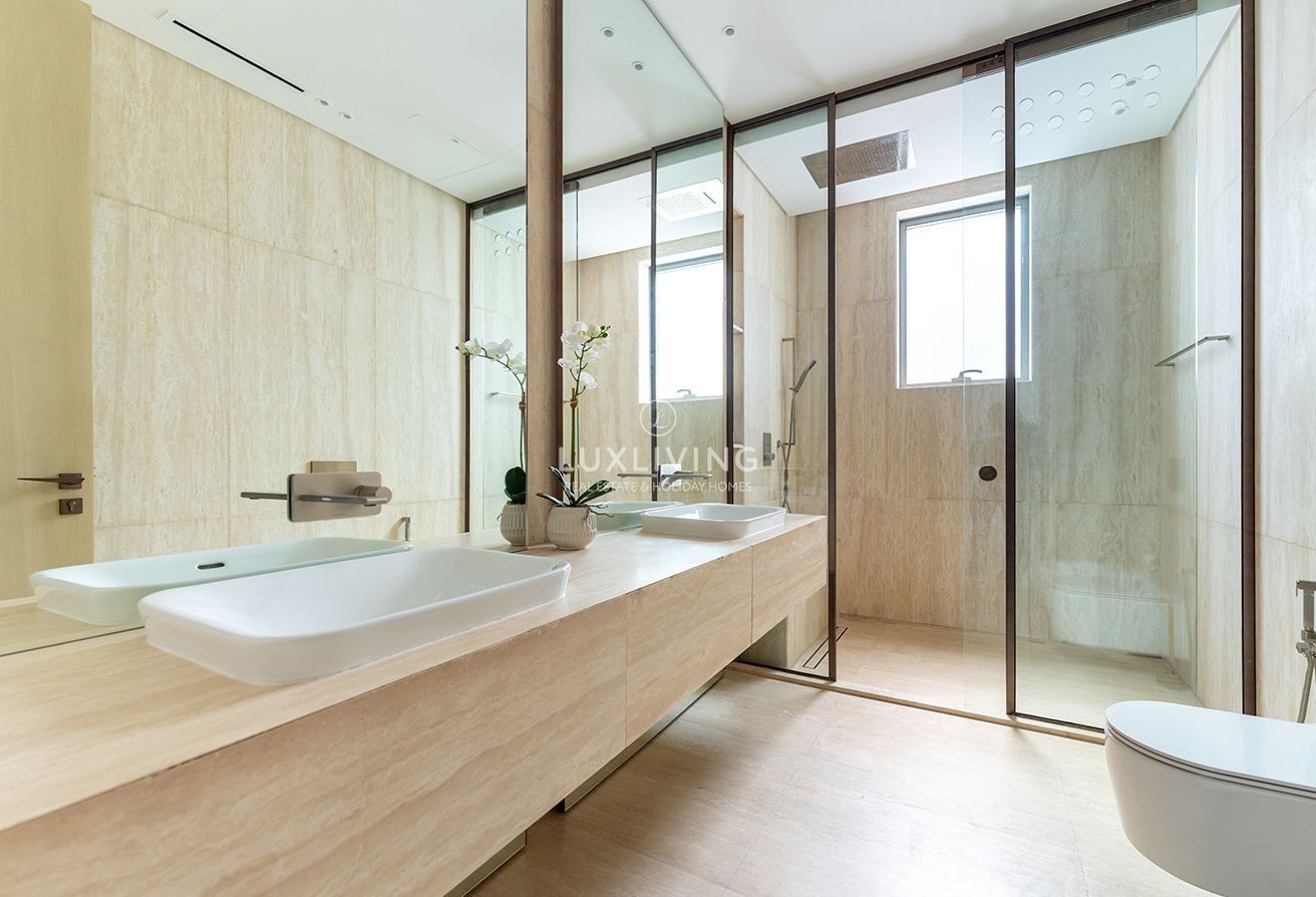 Signature Villas Frond G Image