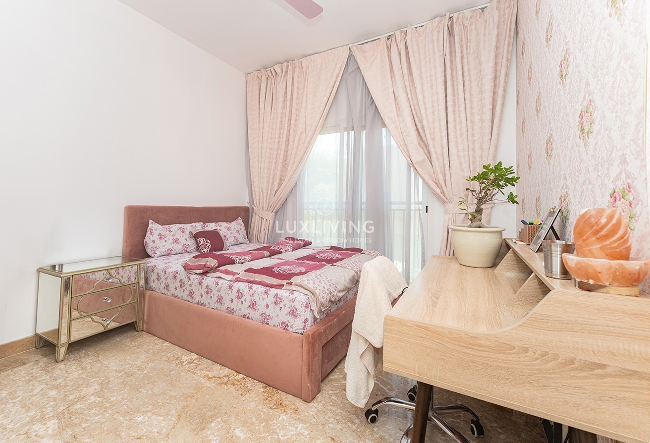 Villanova Amaranta 3 Image