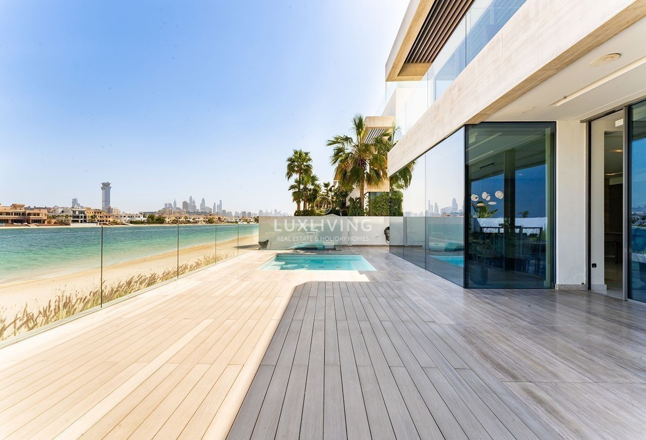 Signature Villas Frond G Image