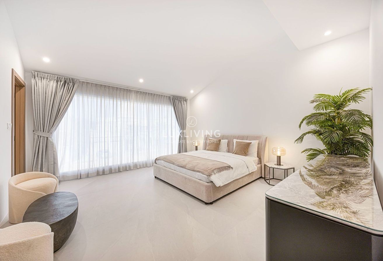 Signature Villas Frond K Image