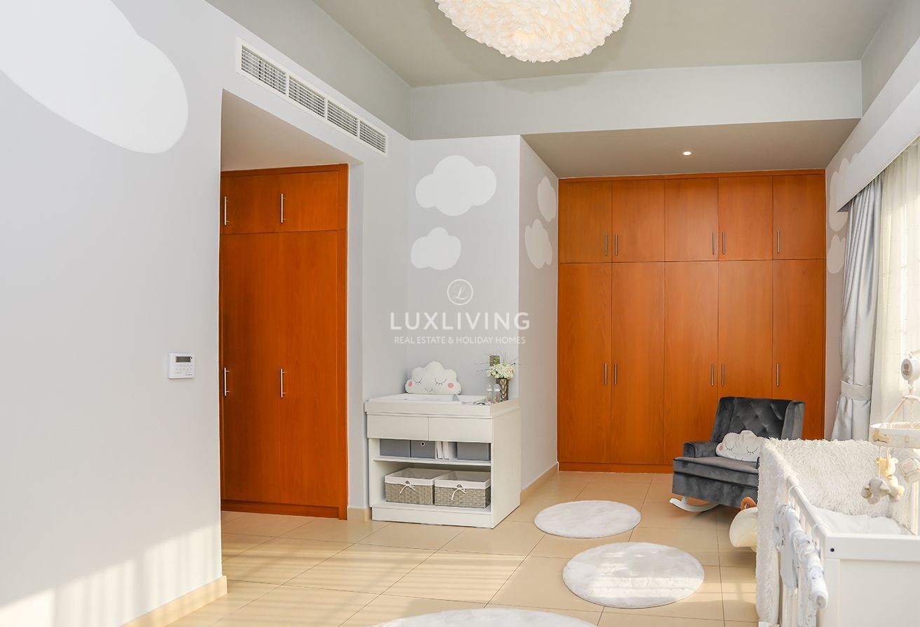 Nad Al Sheba 3 Villas Image