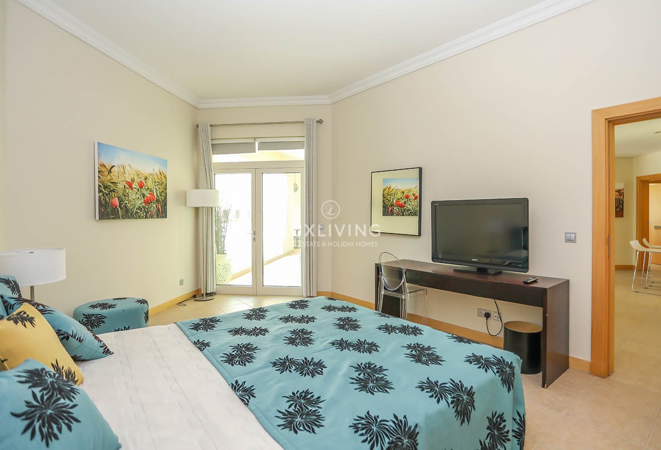 Shoreline Apartments Al Das Image