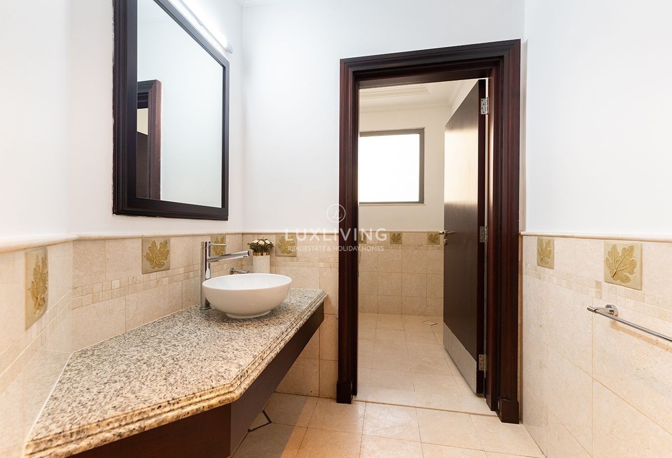 Garden Homes Frond C Image