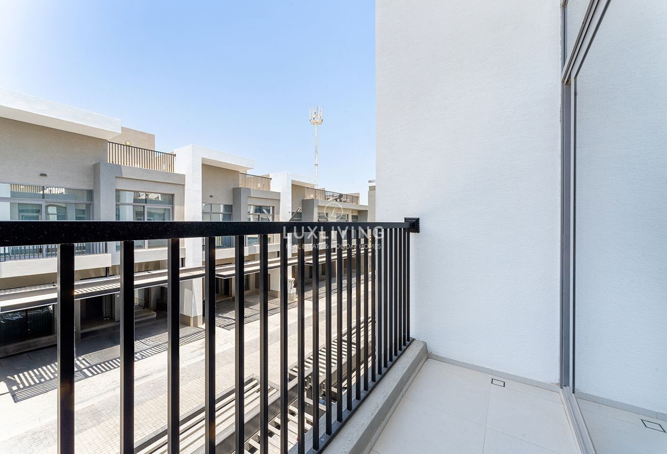 Liwan 180 Degrees Villas Image