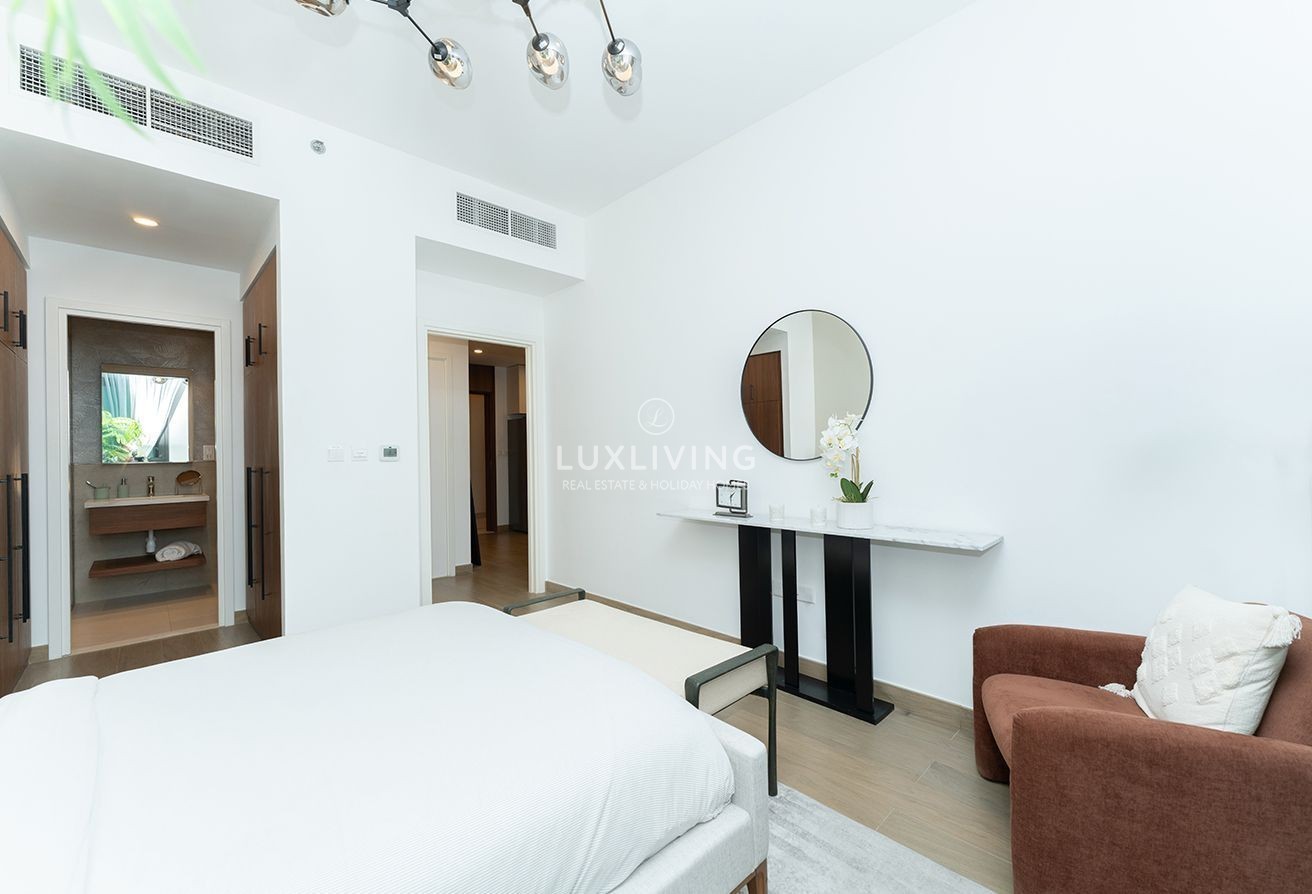 Ayala on the Park  Image