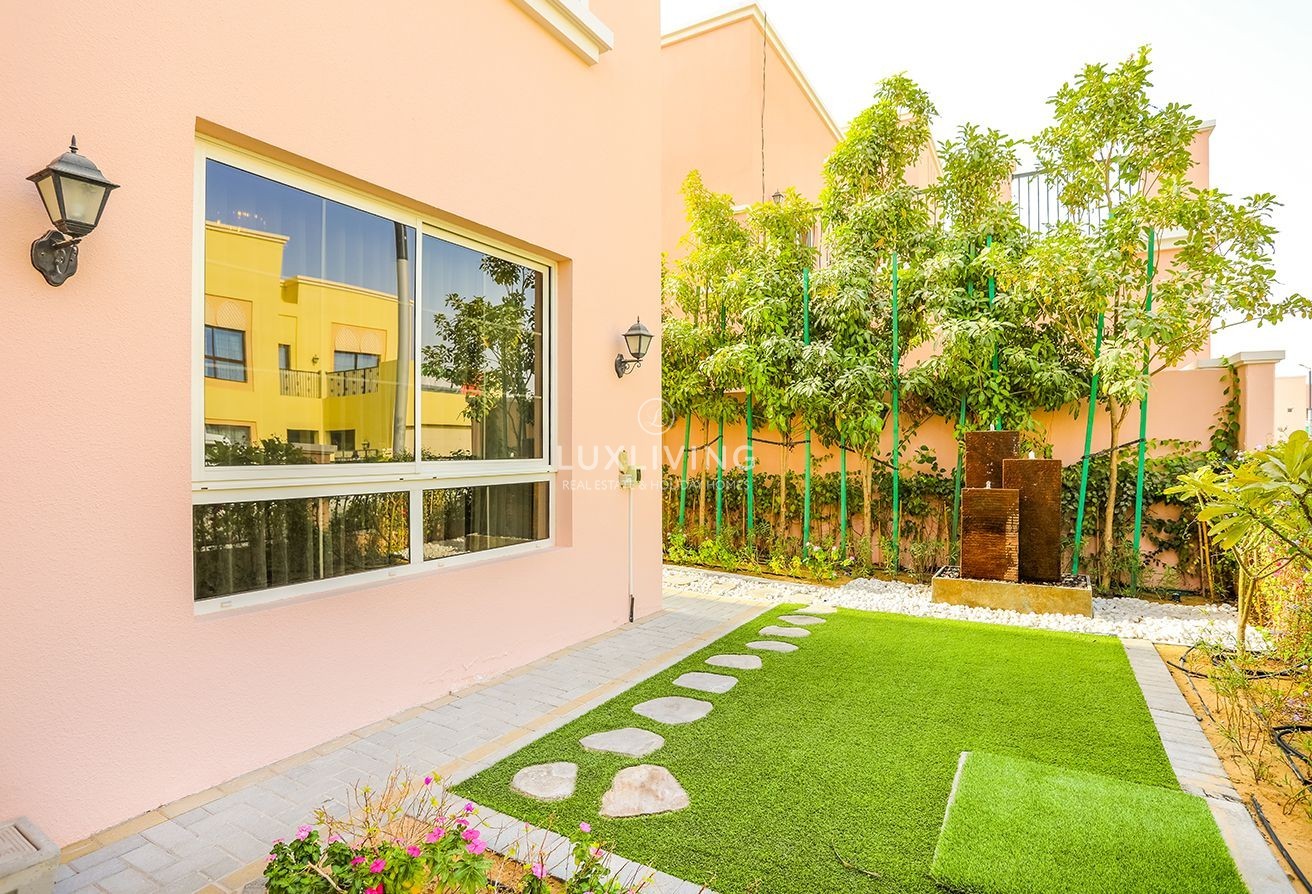 Nad Al Sheba 3 Villas Image