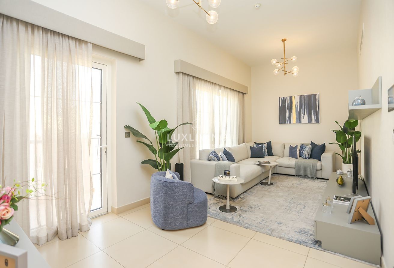 Nad Al Sheba 3 Villas Image