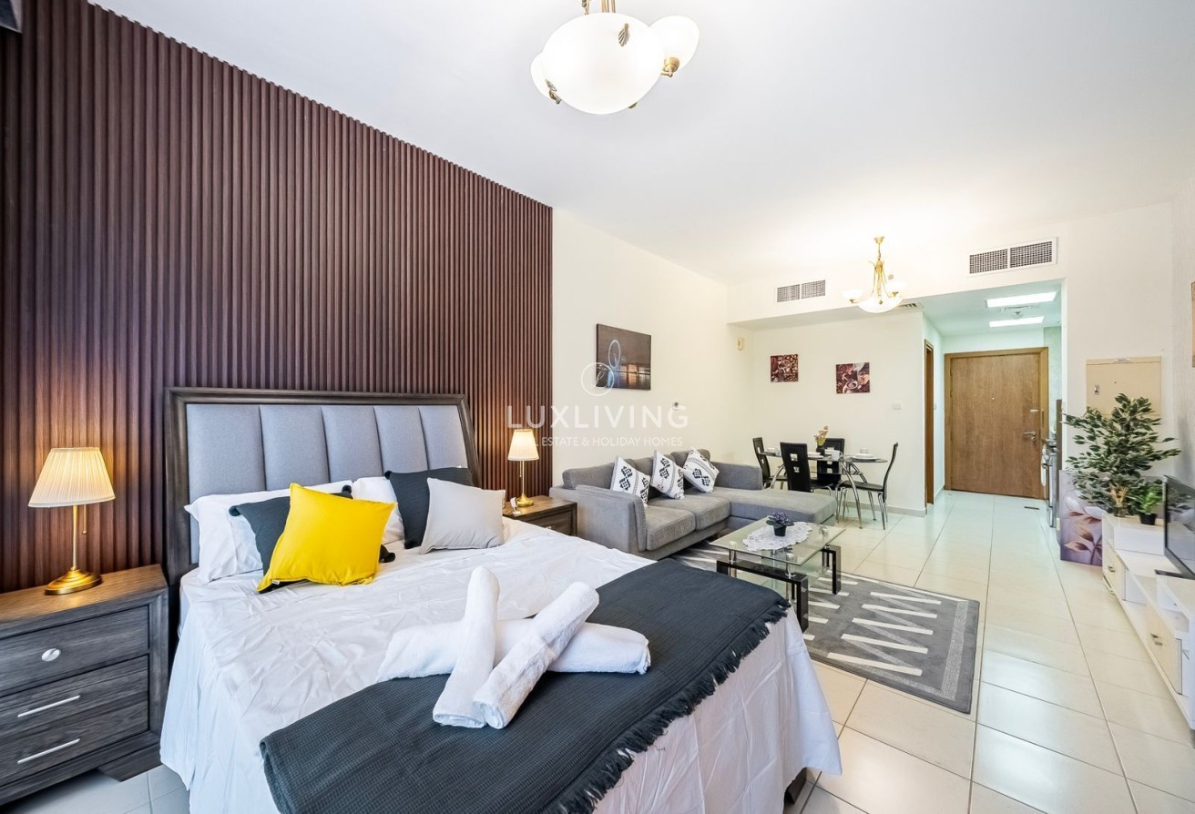 Emirates Gardens 2 Maple 1 Image