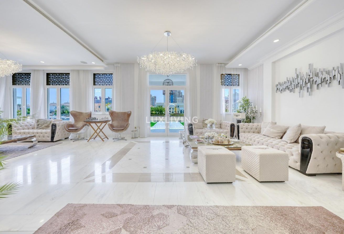 Signature Villas Frond B Image