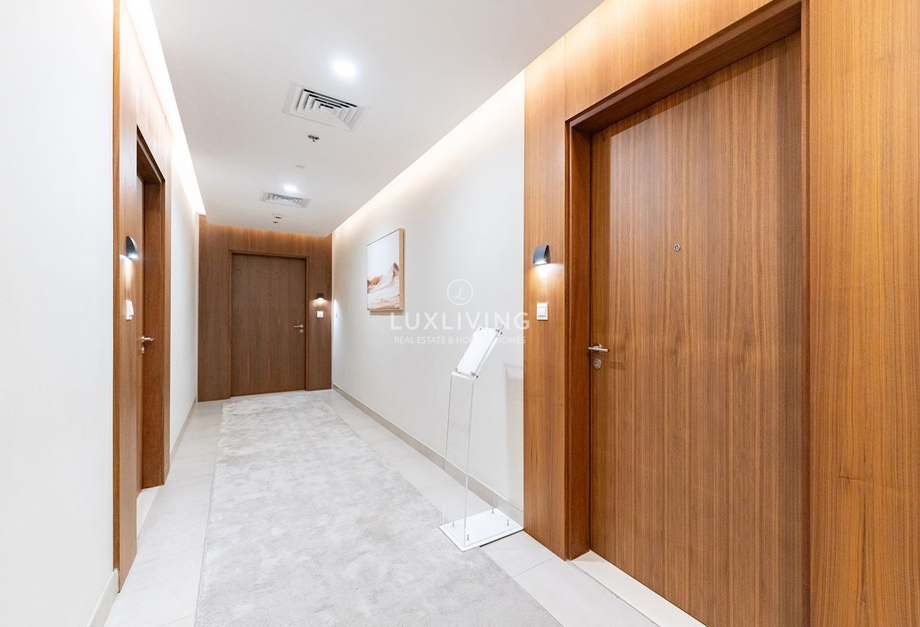 Ayala on the Park  Image