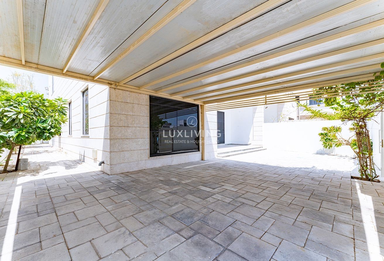 Nad Al Sheba 3 Villas Image