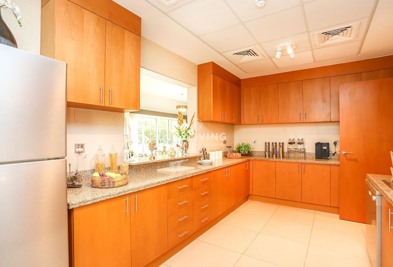 Nad Al Sheba 3 Villas Image