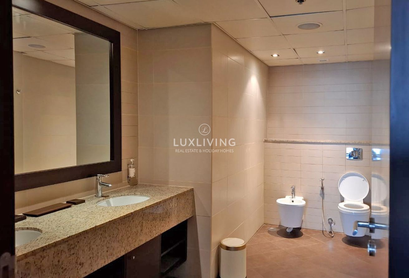 The Royal Amwaj Residences North Image