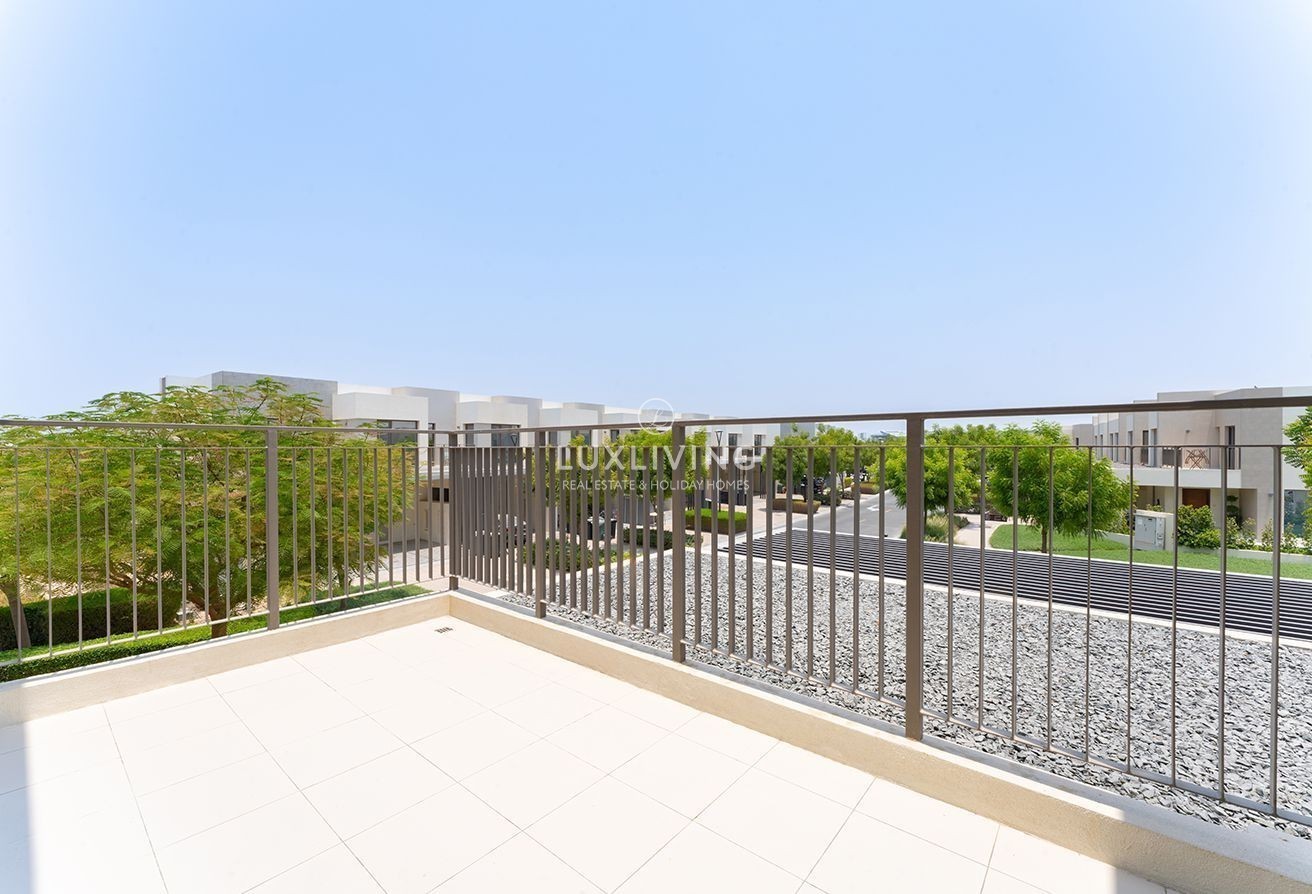 EMAAR South Expo Golf Villas 3 Image
