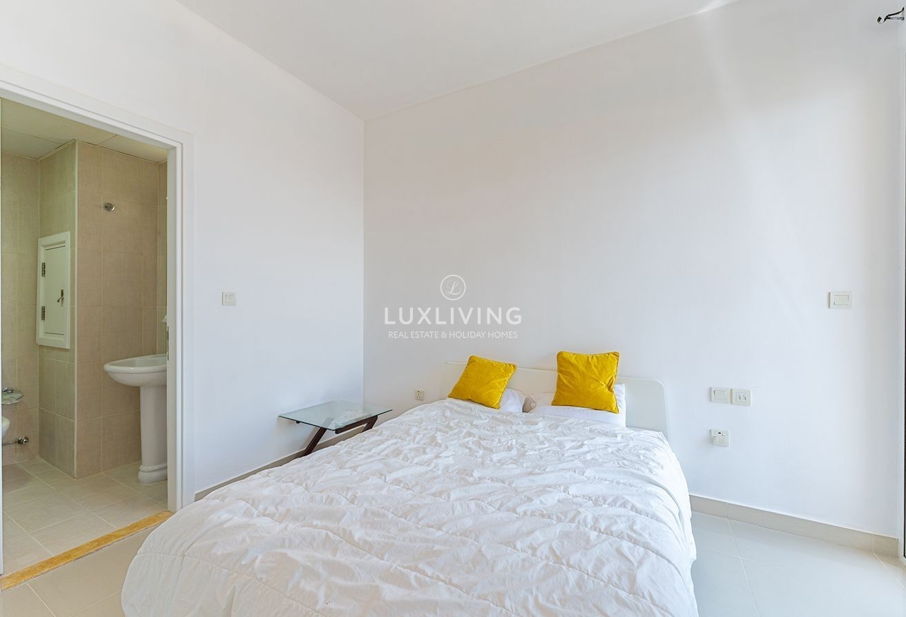 Lakeside Residence Tower B Image
