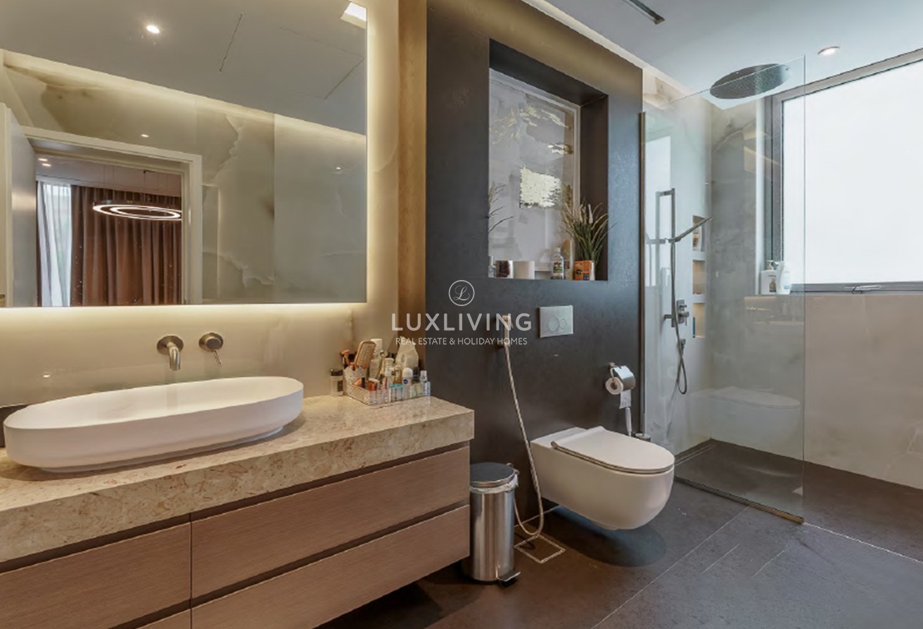 Signature Villas Frond D Image