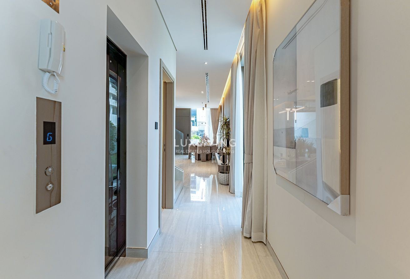 The Veranda Collection 1  Image